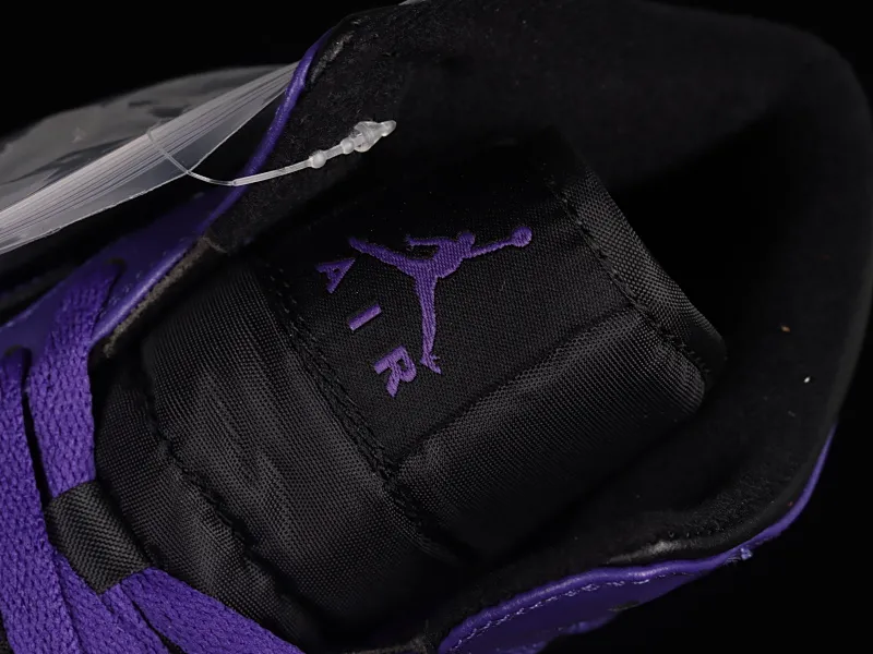 All categories Air Jordan Jordan series basketball shoes Air Jordan 1 Mid Air Jordan 1 Mid AJ1 Joe 1 black and blue mid-top basketball shoes BQ6472-051